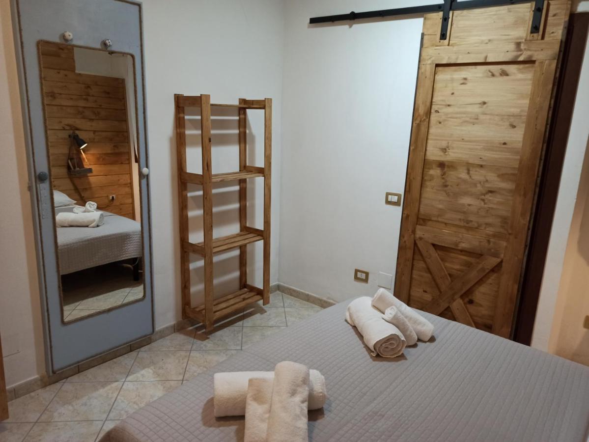 La Casetta Nel Centro Cagliari Exterior foto