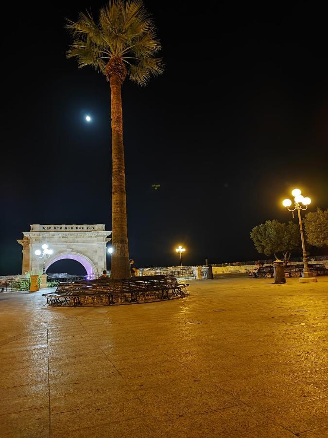 La Casetta Nel Centro Cagliari Exterior foto